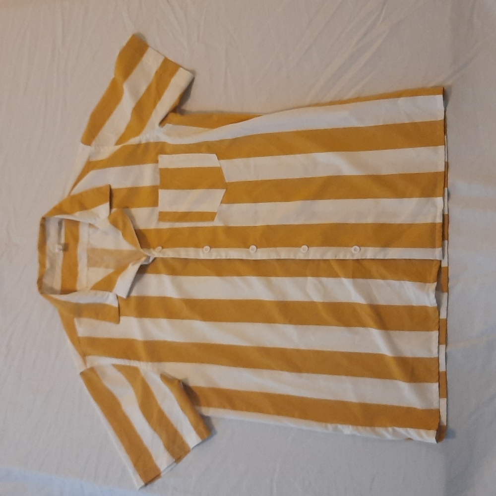 Short Sleeve Button-Up Shirt